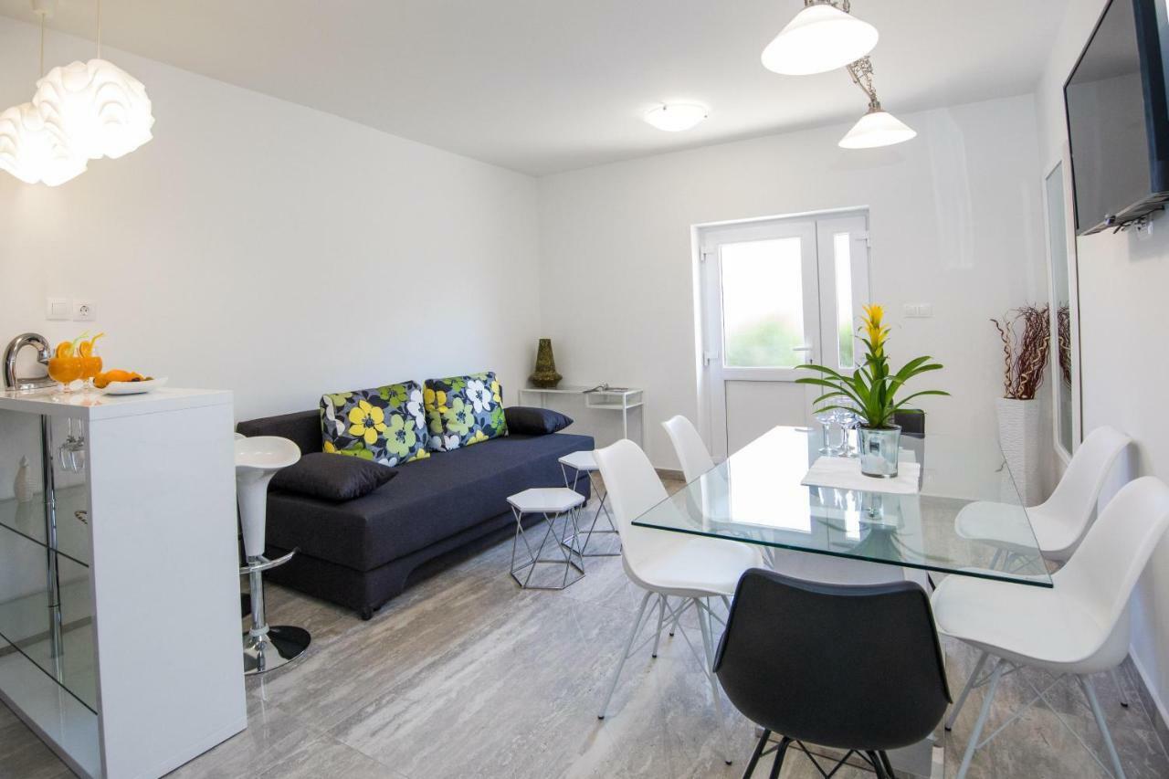 Nada 3 Apartment *